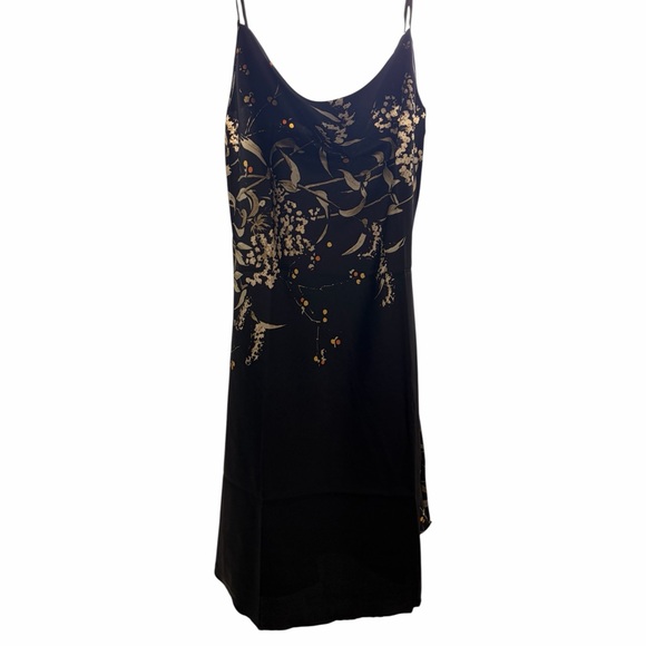 Elegant Black and Gold Women's Slip Dress - Picture 2 of 5